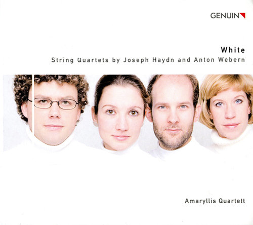 PLAYBOY走光福利视频
